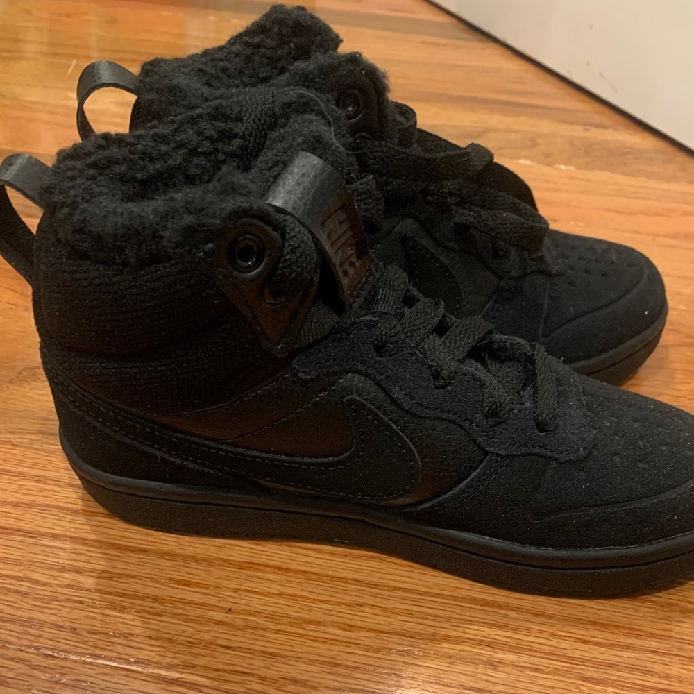 Air Force Ones (all black/youth)